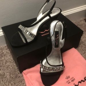 Nina Shoes 6 1/2 Black